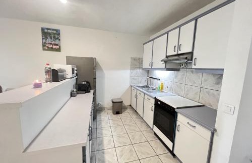 Pa'ofa'i Apartment | NEW My Lodge - Parking, AC, Netflix & Wifi