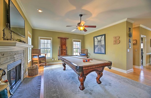 Brices Creek House | NEW! New Bern Luxury Retreat w/ Private Pool + Gym