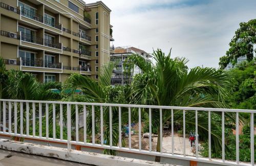 Pratumnak Hill Apartment | New Nordic Club 2 by Apartwell