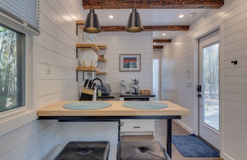 Pickens Cabin | New - Oak Glen MicroCabin - Rare