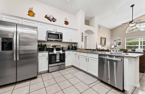West Kissimmee Villa | NEW! Oak Island Gem Cozy 4BR Pool Home Near Disney