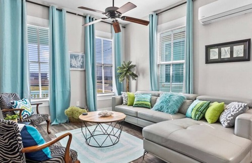 San Jacinto House | NEW! Ocean Attitudes