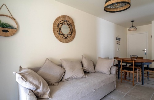 Mimizan-Plage Apartment | New Oceanfront Apartment for 4 with Terrace, Wi-Fi, Parking, and Bike Storage in Mimizan