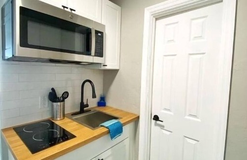 Ocean Dunes South Apartment | NEW! Ocean Front With Balcony King Size Bed Studio