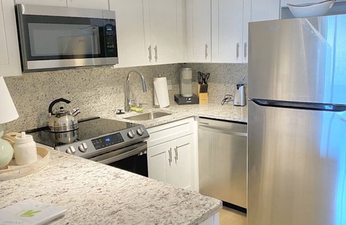 Jacksonville Beach Condo | New Oceanfront Condo W/Pool