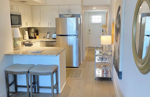 Jacksonville Beach Condo | New Oceanfront Condo W/Pool