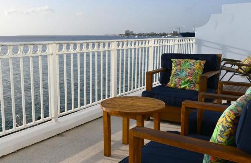 George Town House | NEW Oceanfront Condo in George Town