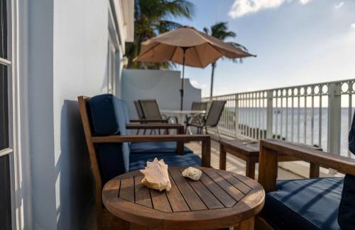 George Town House | NEW Oceanfront Condo in George Town