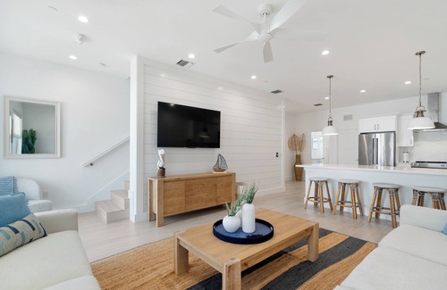 Islamorada House | NEW - Oceanfront FL Keys Home w/Pool, Free Dockage, Gameroom, Private Balcony
