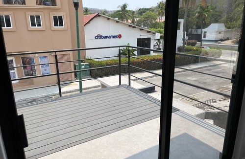 Santa Maria Huatulco Condo | New One Bedroom Walking Distance to Harbor, Park, Beach and Restaurants.