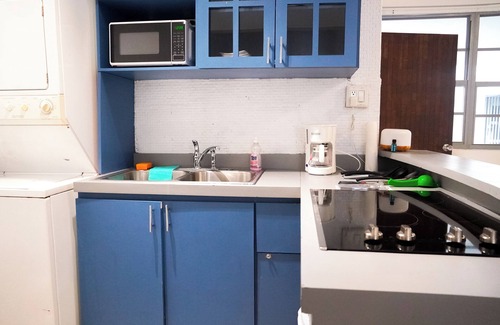 San Juan Apartment | New! One bedroom unit at Ashford