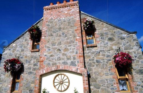 Penally House | New Overlander Inn