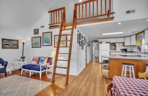 Cape Charles Cottage | NEW! Oyster Cottage in Historic Fishing Village