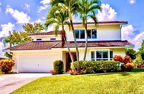 Hunt Club House | NEW Palm Beach PGA National 3BR Home Heated Pool Golf Water View Jupiter Juno
