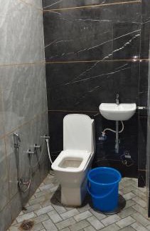 Alwar Hotel | New paradise garden rishi resort