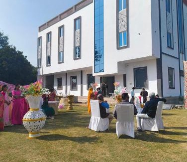 Alwar Hotel | New paradise garden rishi resort