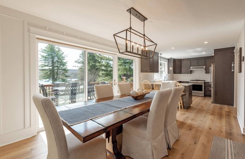 Paradise Point House | New! Paradise Gathering: Lakefront, Hot Tub, Fireplace, Grill!