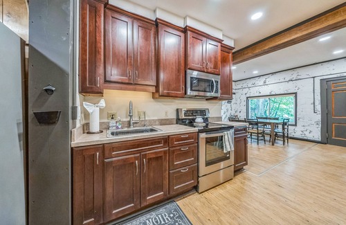 Town of Ledyard Cottage | NEW! Peaceful Lakefront Getaway on Cayuga Lake