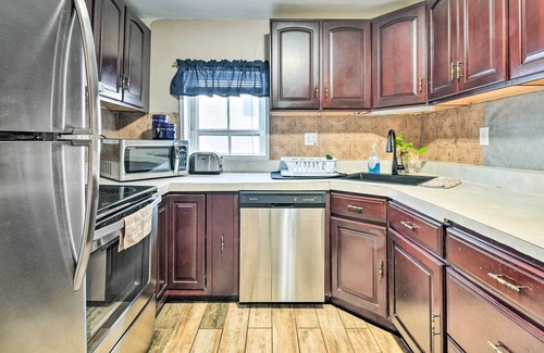 Sharpsburg House | NEW! Pet-Friendly Sharpsburg Home - Fenced-In Yard