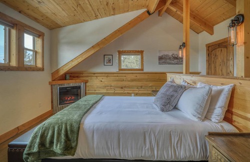 Pagosa Springs Cabin | New! Pet-Friendly Mountain Modern Cabin! Acreage w/ Mountain Views/ L