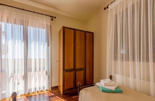 Kaligata Villa | New photos 3 bed villa, Sarlatta with pool