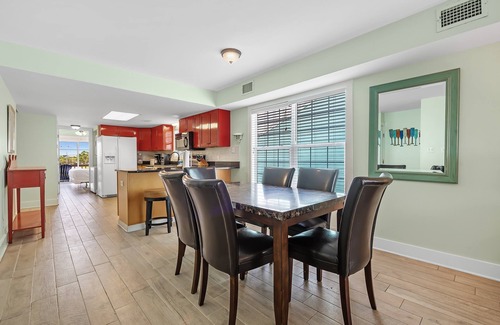 Gulf Shores House | 🥳 New Pics! 🥰 Beach Axis, East. 5BR Beachfront Beauty. Pool. Perfect location.