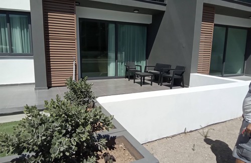 Karavas Apartment | New picturesque appartnent by the pool side c1-2