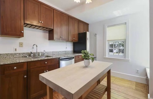 West Falmouth House | New Posting to VRBO- West Falmouth updated antique home!