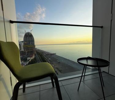 Old Boulevard Apartment | New Premium Apartment with Sea View