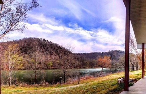 Mountain Home Cabin | NEW! Private Fishing Cabin on White River/Ozark Nat'l Forest/Public boat ramp! n