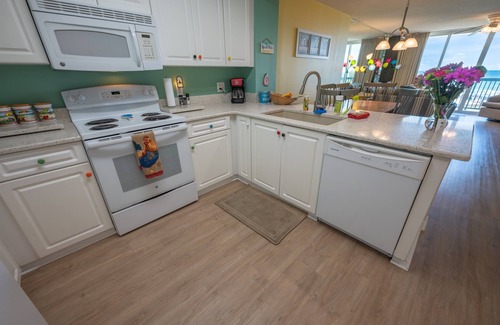 Ocean Drive Condo | New Private Ashworth Resort Direct Oceanfront View