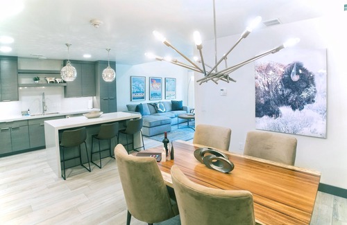 Jackson Condo | New Quarter of the Square