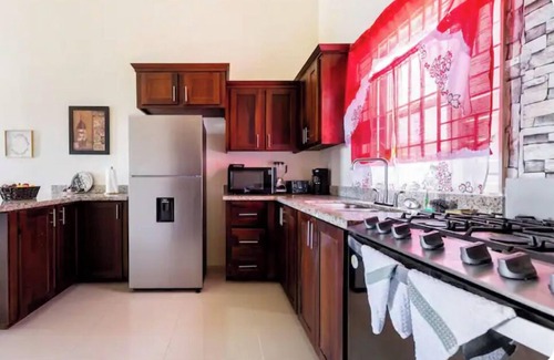 Falmouth House | New Quiet Gated Ocean View Home