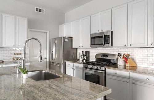 Arrowhead Ranch House | NEW! Relax in Paradise 4 Bed w/Heated Pool & Spa
