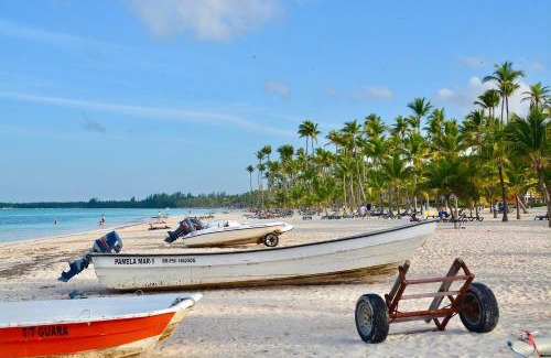 Playa Bibijagua Apartment | New! Relaxing Beach Apartment with Pool