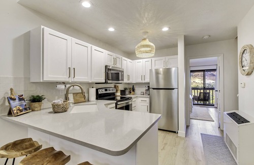 Wolf Creek Condo | New remodeled Scandinavian theme Condo with Beautiful Mountain Views