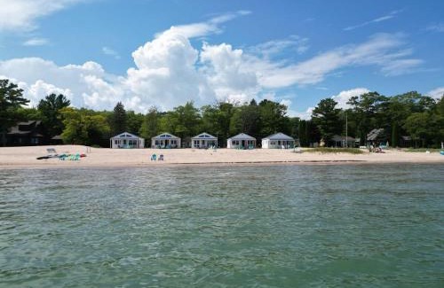 Greenbush House | New renovated bathroom & new roof - Lake Huron 1