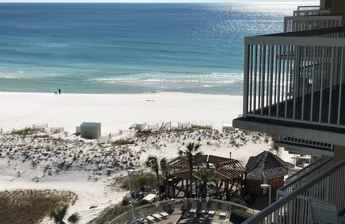 Destin Condo | NEW RENOVATIONS! Sale! 🏖