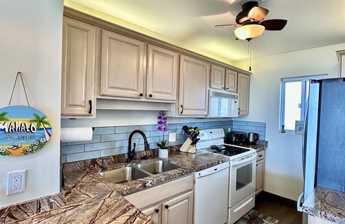 Kihei Apartment | NEW RENTAL SPECIAL RATES! Top floor Penthouse Spectacular Ocean Views!