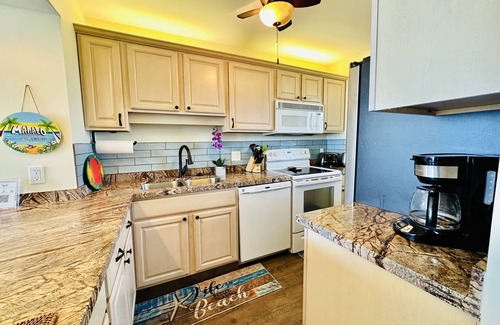 Kihei Apartment | NEW RENTAL SPECIAL RATES! Top floor Penthouse Spectacular Ocean Views!