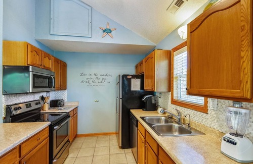 Ocean Sands House | New Reservations for Aug/Sept Enjoy dinner on us with $100 gift certificate delivered to your hom.