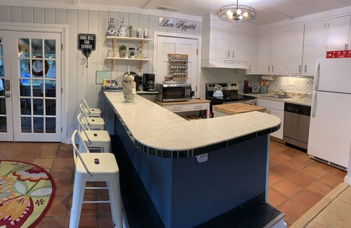 North Forest Beach House | NEW RESORT-STYLE POOL, CUTE HOUSE, 88 STEPS TO SAND!
