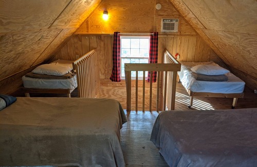 Hico Cabin | New River Cabins #4- New River & Activities - 4 min away - Sleeps up to 8 people