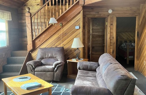 Lansing Cabin | NEW RIVER GORGE CABINS-ALMOST HEAVEN