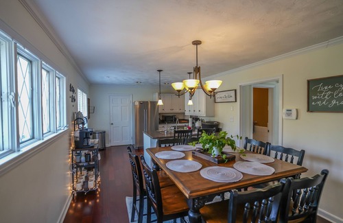 Summerlee House | New River Gorge Oasis-Hot Tub- Game Room- Fire pit- Good Vibes