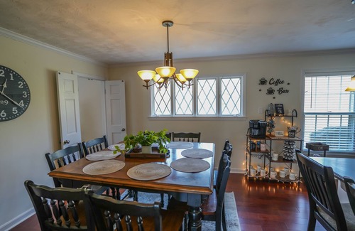 Summerlee House | New River Gorge Oasis-Hot Tub- Game Room- Fire pit- Good Vibes