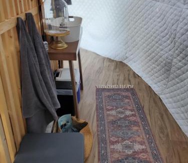 Cotter Other | NEW Romantic CLIFF GLAMPING w Vista Views of WHITE RIVER, Minutes to fishing and hikes!