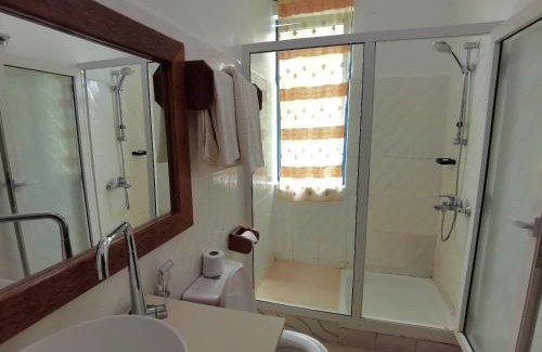 Pemba Island Hotel | New Safari Hotel