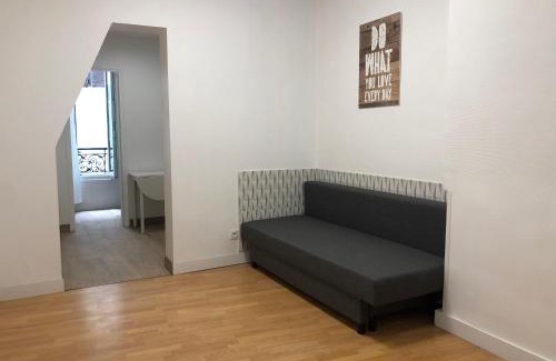 Quartier Saint-Ambroise Apartment | New Saint Maur-Logement Lovely Flat 32m2