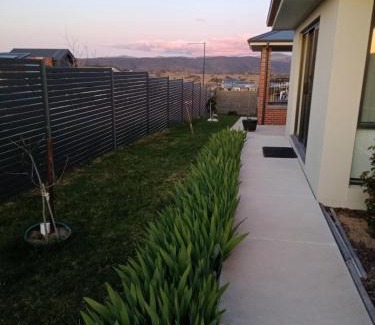 Googong Apartment | New self-contained one bedroom within a house